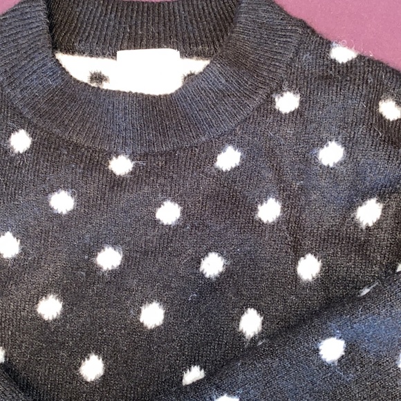 H&M Sweater - Picture 2 of 5